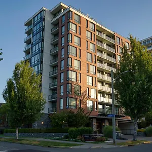Otel Oswego, Victoria
